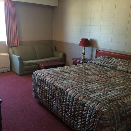 Midtown Motor Inn Bonnyville Buitenkant foto